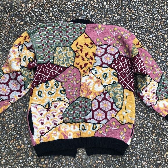 Vintage Lady Victorian Patchwork Puzzle hand knit sweater M - Picture 3 of 4